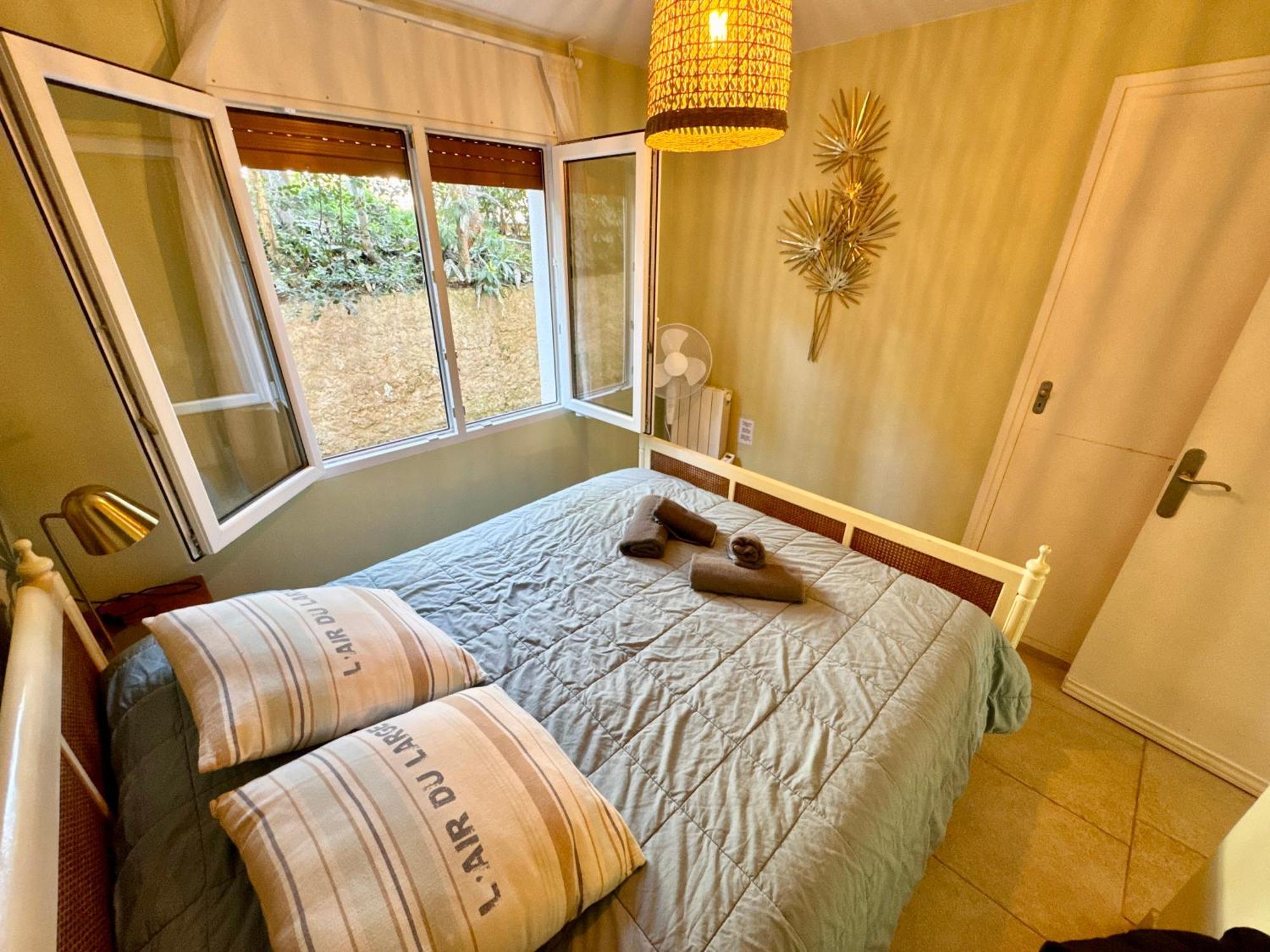 Apartament Al Golfet De Calella De Palafrugell Bagian luar foto